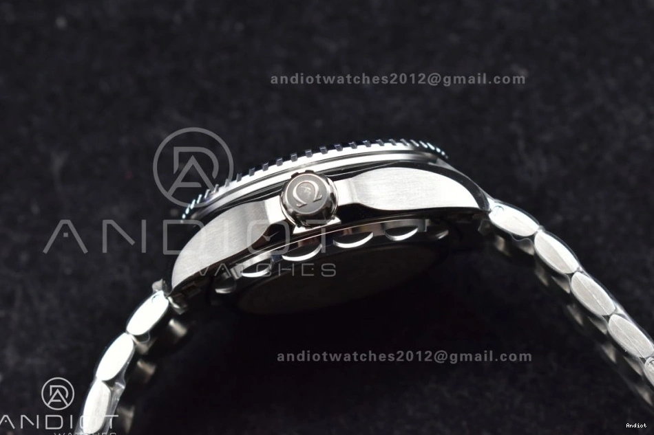 A2824 Seamaster Bracelet Blue Best 1:1 White 6000M Dial Ceramic SS SS TF Deep Ultra Edition on Bezel 0105